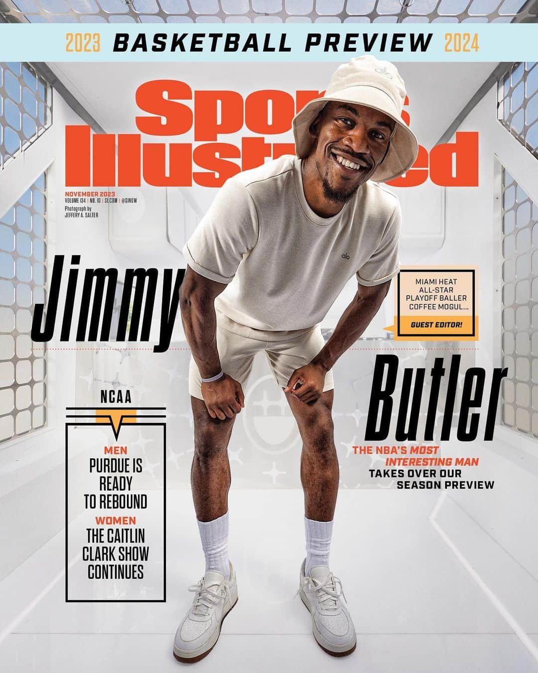 ジミー・バトラーのインスタグラム：「Jimmy Butler is the NBA's most interesting man—and the guest editor for our NBA Season Preview Issue 🔥🏀☕ (link in SI’s bio)   📸  @jefferysalter」