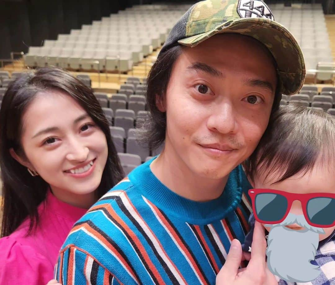 森真奈美のインスタグラム：「·⁡ ⁡旦那のお母様の⁡ ⁡ピアノの発表会へ👪⁡⁡ ⁡家族で行ってきました♪⁡ ⁡·⁡ ⁡·⁡ クラシックやジブリ⁡ ⁡ディズニーの曲はお腹にいる頃から⁡ ⁡聞いていたから落ち着くのか⁡ ⁡お利口さんに聴いてその後爆睡してた👶♡⁡ ⁡⁡·⁡ ⁡·⁡ ⁡·⁡ ⁡ #ピアノ  #発表会  #石垣ピアノ教室 ⁡ ⁡ #子育て日記  #こそだてぐらむ」