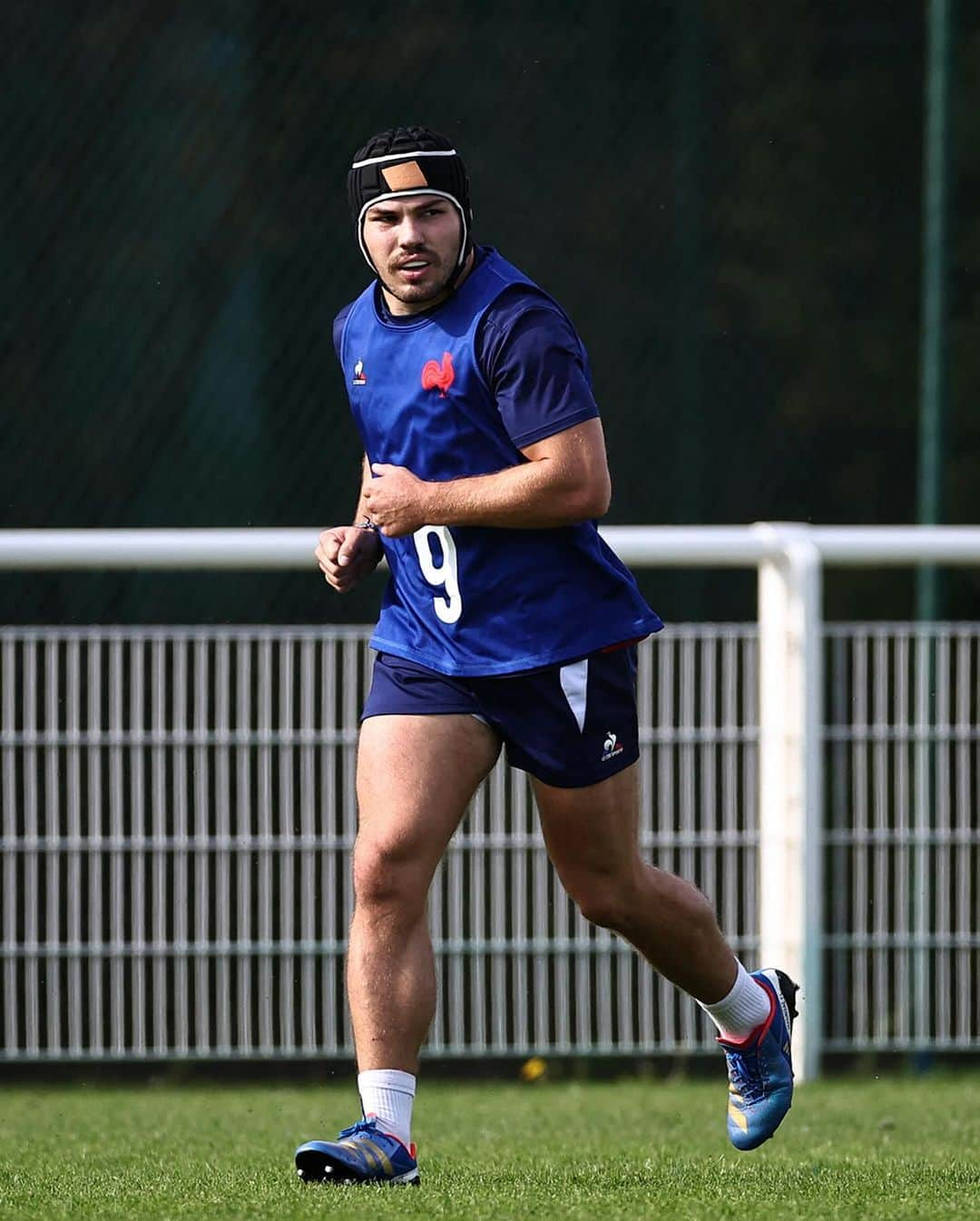 ワールドラグビーさんのインスタグラム写真 - (ワールドラグビーInstagram)「Look who it is 👀  #RWC2023 | #FRAvRSA | @francerugby」10月11日 23時46分 - worldrugby