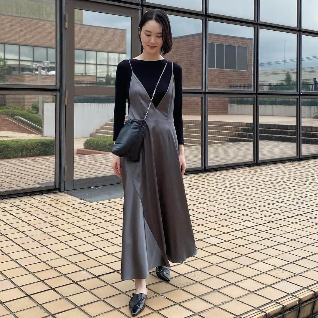 mar.ayaのインスタグラム：「新居の片付けが進まない🏠 新しい収納が必要だ…ってとこで止まってて普通に生活に追われちゃってる🙄 . . . #ootd #outfitoftheday #coordinate #高身長コーデ #outfits」