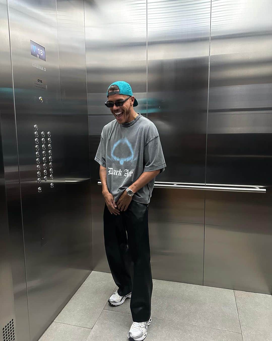 ジョナタン・ドス・サントスのインスタグラム：「Casual.」