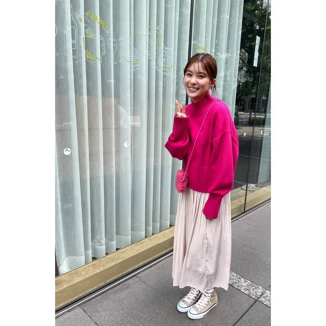 芳根京子さんのインスタグラム写真 - (芳根京子Instagram)「ロペピクニックさんの新しいムービーが公開されました！ 今回はなんといきものがかりさんの楽曲と共に...💐 カラフルニットで秋も冬もワクワク過ごしたいな！🐶♡」10月12日 10時37分 - yoshinekyoko