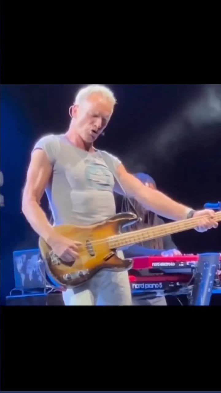 スティングのインスタグラム：「#repost @webboweb www.sting.com/tour」