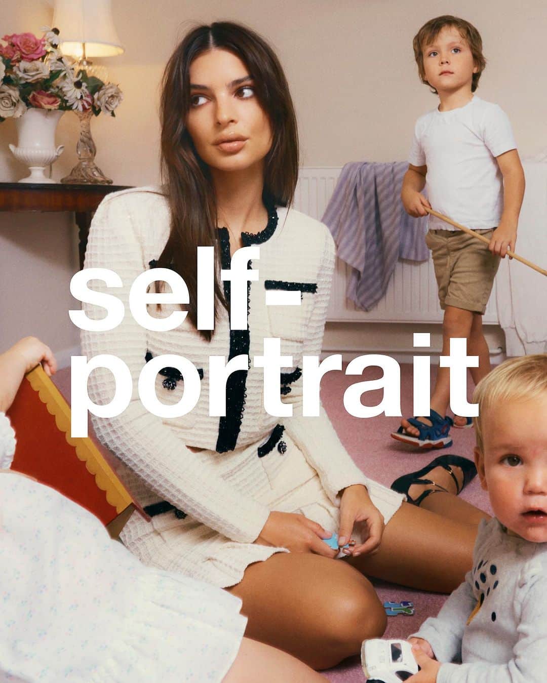 SELF PORTRAITさんのインスタグラム写真 - (SELF PORTRAITInstagram)「AT HOME, WITH SELF-PORTRAIT  Emily wears a cream textured knit set with black embellished trim from the collection - perfect for evenings out or at home.  Emily with Ella, Hugo, Henry and Edward」10月13日 2時00分 - mrselfportrait