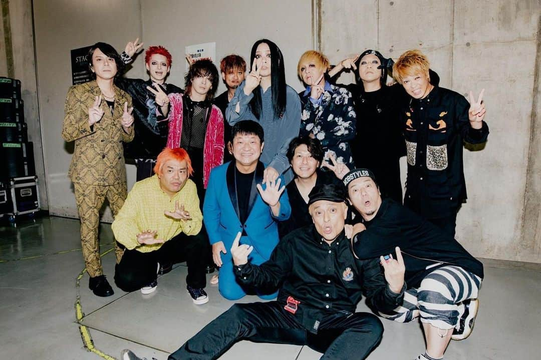 ミヤ さんのインスタグラム写真 - (ミヤ Instagram)「ロットン×MUCC 最高でしたー^_^ 次は響都超特急で会いましょう！！ #mucc25th #ひびきゅー #響都超特急 #mucc #rottengraffty  #チャンス大城 #冠徹弥 #やべきょうすけ」10月12日 2時37分 - miyaguchi