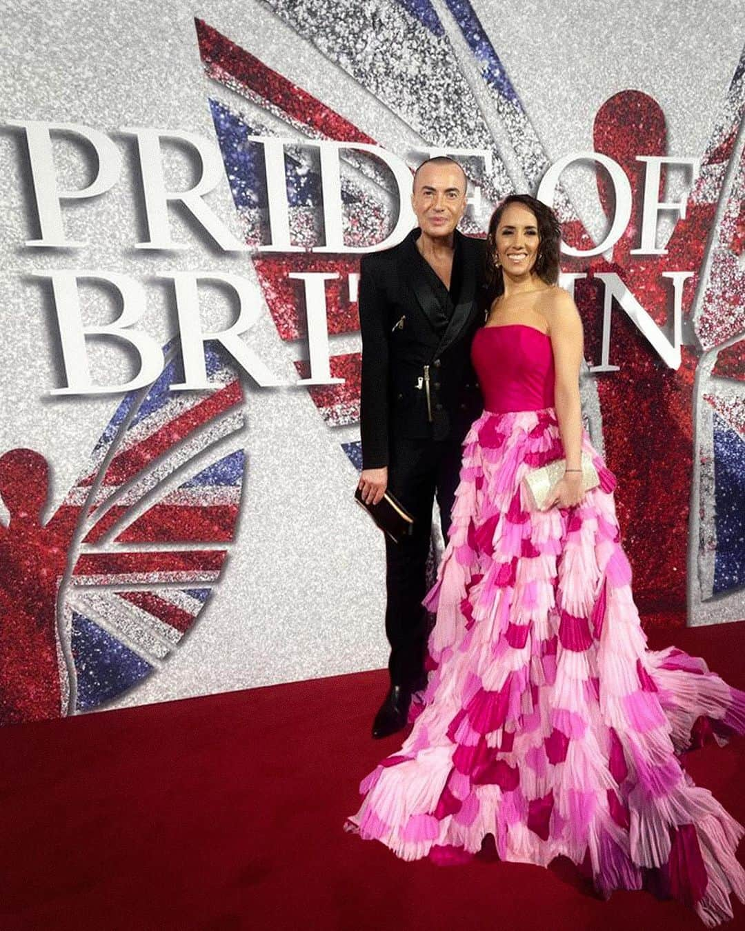 ジュリアンマクドナルドのインスタグラム：「I had the privilege to celebrate the inspiring individuals who have acted courageously and selflessly to help others at the @prideofbritain awards. Congratulations to all the nominees and winners!  A great evening alongside my dear friends @jmanrara and @aljazskorjanec  You can watch the @prideofbritain awards this Thursday 12th October at 8pm on @ITV  Skin Rejuvenation by @emelinehartley  @ha_dermauk Profhilo PhilArt by @cromapharmauk  Grooming by @rachaelavent」