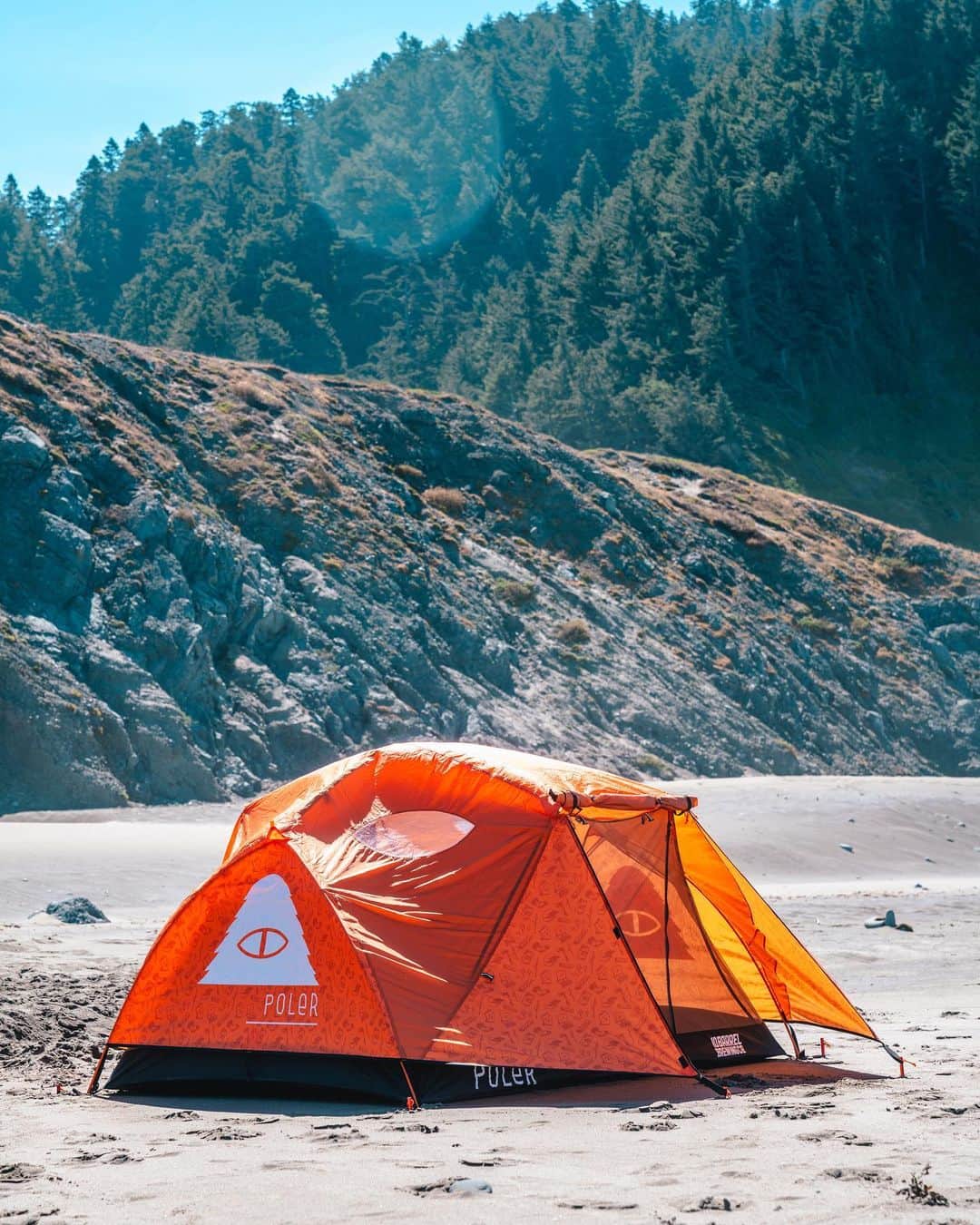 Poler Outdoor Stuffさんのインスタグラム写真 - (Poler Outdoor StuffInstagram)「🚨❗️POLER x 10 BARREL GIVEAWAY ❗️🚨   Attention all adventure and beer enthusiasts! Here’s your chance to elevate your camping gear and win a full camp setup for two from @polerstuff and @10barrelbrewing 🏕️🍻   One lucky winner will receive a kit from our exclusive 10 Barrel x Poler collaboration including: (1) 2+ Person Tent (2) Stowaway Chairs (2) Ponchos (1) Camera Cooler   To get one step closer to drinking beer outside, follow these simple steps: 1.  Like this post 2.  Make sure you’re following @polerstuff and @10barrelbrewing 3. Tag all your camping buddies (each tag is an entry) 3. Repost for bonus entries   The winner will be chosen at random and announced on October 27th at 1PM PST. This sweepstakes is open to the United States only. Must be 21 & over to participate. No purchase necessary to enter. Employees and family members of 10 Barrel and affiliates are not eligible. 10 Barrel shall have sole and exclusive discretion to apply giveaway rules, including disqualification of entries that fail to comply with the same. Void where prohibited. We will not contact you from any account besides @10barrelbrewing or @polerstuff   #10BarrelxPolerSweepstakes #GoCampingDrinkBeer #DrinkBeerOutside #CampVibes」10月12日 3時06分 - polerstuff
