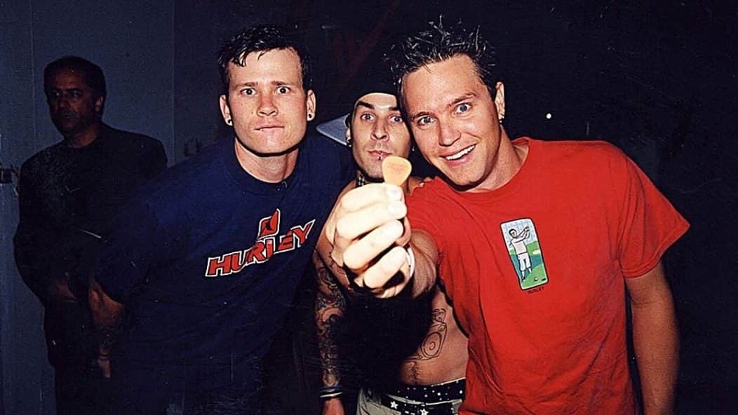 Alternative Pressさんのインスタグラム写真 - (Alternative PressInstagram)「We asked, you answered. Here are the five best Blink-182 albums of all time, according to the fans. *linkinbio⁠ ⁠ Photo by Jeff Kravitz / Getty」10月12日 4時01分 - altpress