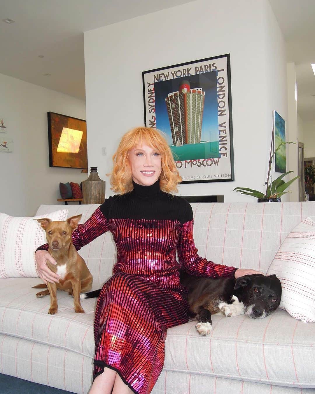 キャシー・グリフィンさんのインスタグラム写真 - (キャシー・グリフィンInstagram)「This is my Roman Empire and I’m the empress.」10月12日 5時24分 - kathygriffin