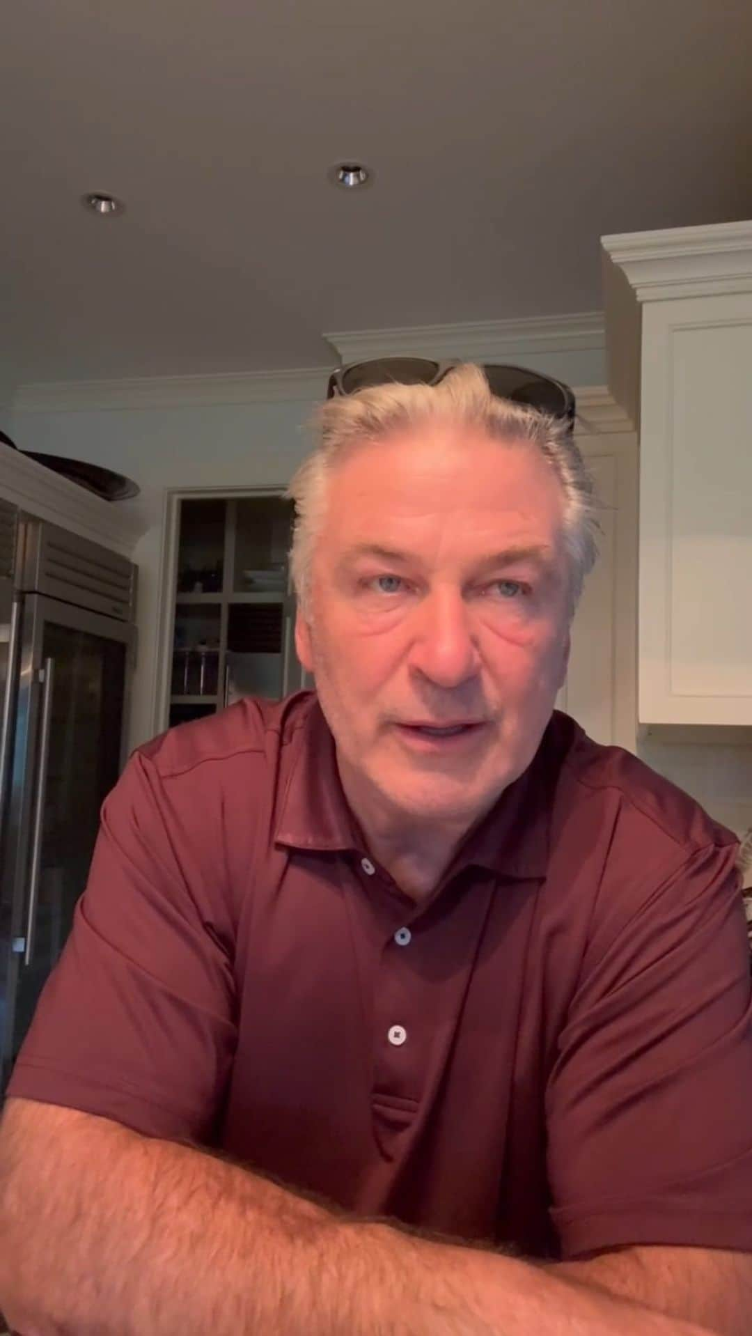 アレック・ボールドウィンのインスタグラム：「Today I’m so happy to share part two of Alec Baldwin revealing his top 5 @woodyallenofficial films!   Alec, who starred in three Woody classics—‘Alice’ (1990), ‘To Rome With Love’ (2012) and Blue Jasmine (2013)—finishes off his top 5 with three much loved Woody Allen films. Once again I’d like to express my sincere gratitude to Alec for making this happen ✨  #WoodyAllen #AlecBaldwin #WoodyAllenFilms」