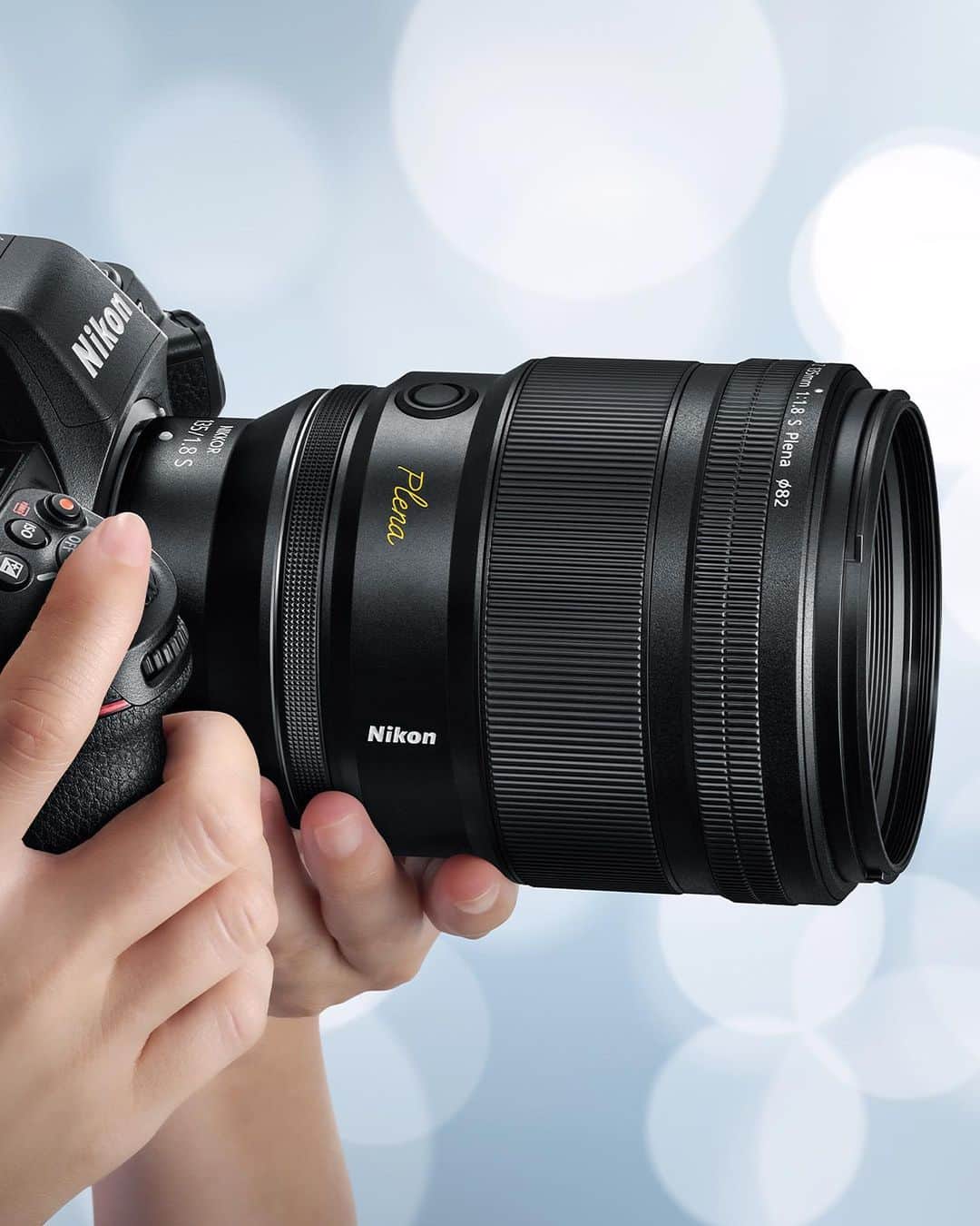 Nikon Australiaのインスタグラム：「A legend is born. The Nikon Plena is here.  Capture stunningly-rendered images with dreamy bokeh that reaches across the entire frame, even wide open at f/1.8 maximum aperture. Two stepping motors and blazing-fast AF gives you true control of the 135mm focal length.  Order the NIKKOR Z 135mm F/1.8 S Plena now at the link in bio. 🔗☝️  #Nikon #NikonAustralia #NIKKOR #MyNikonLife #NikonCreators #NikonPlena #Plena #PlenaLens」