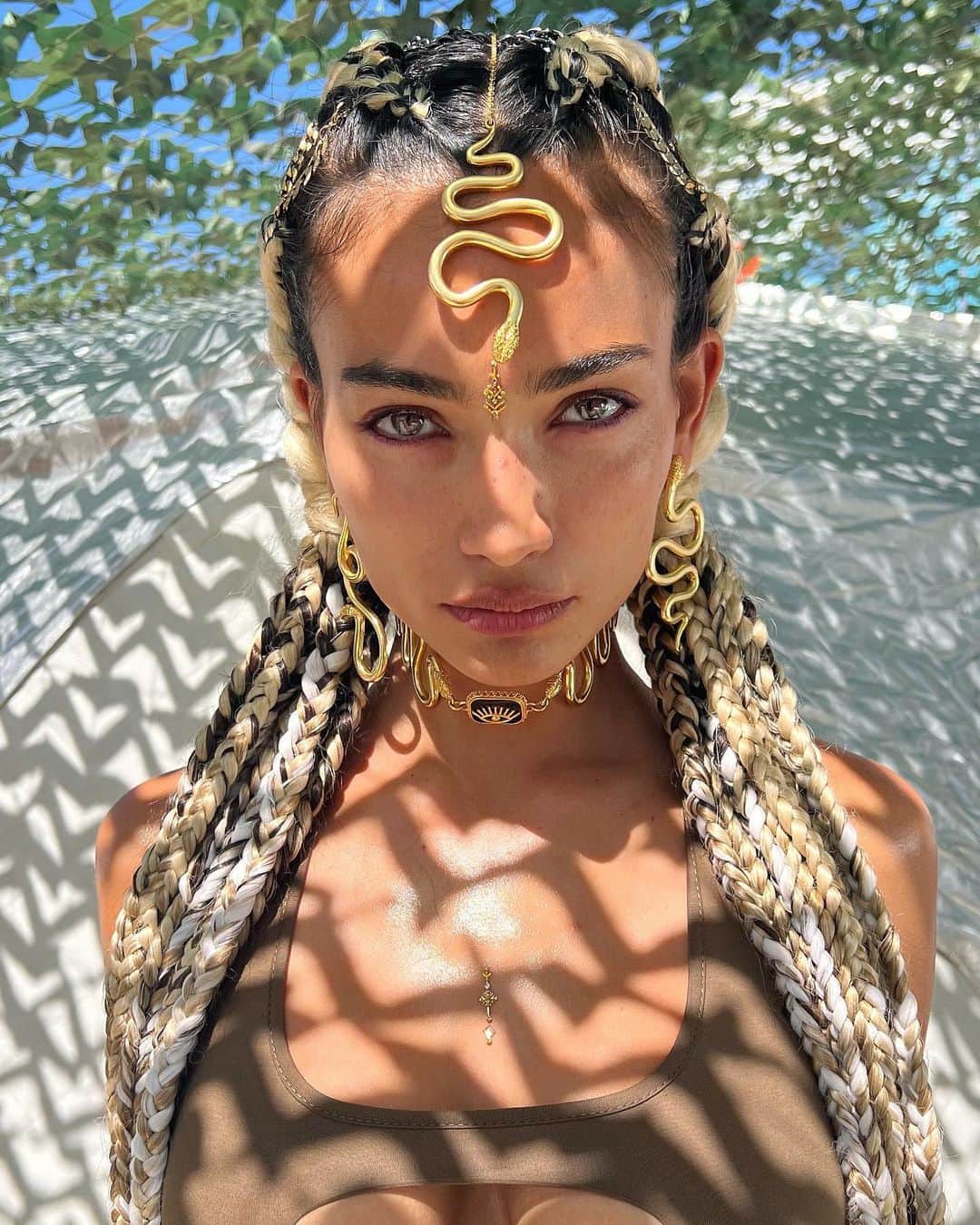 ケリー・ゲイルのインスタグラム：「🐍🐍🐍」