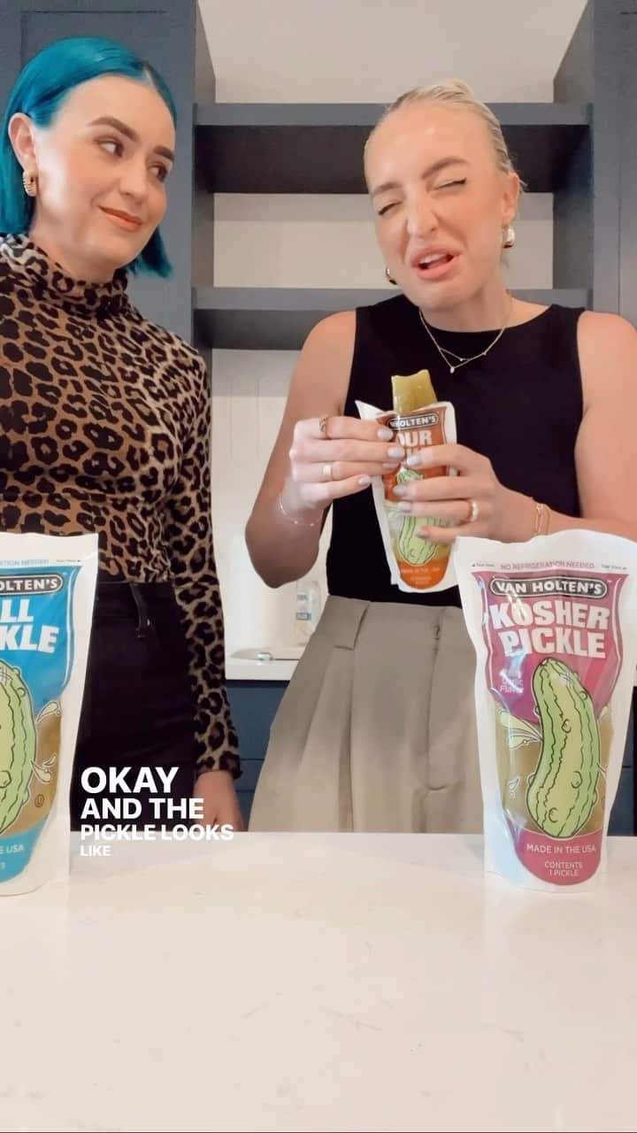 シェパードのインスタグラム：「We love a pickle.. but a pickle in a sack? It’s not for us 😂」