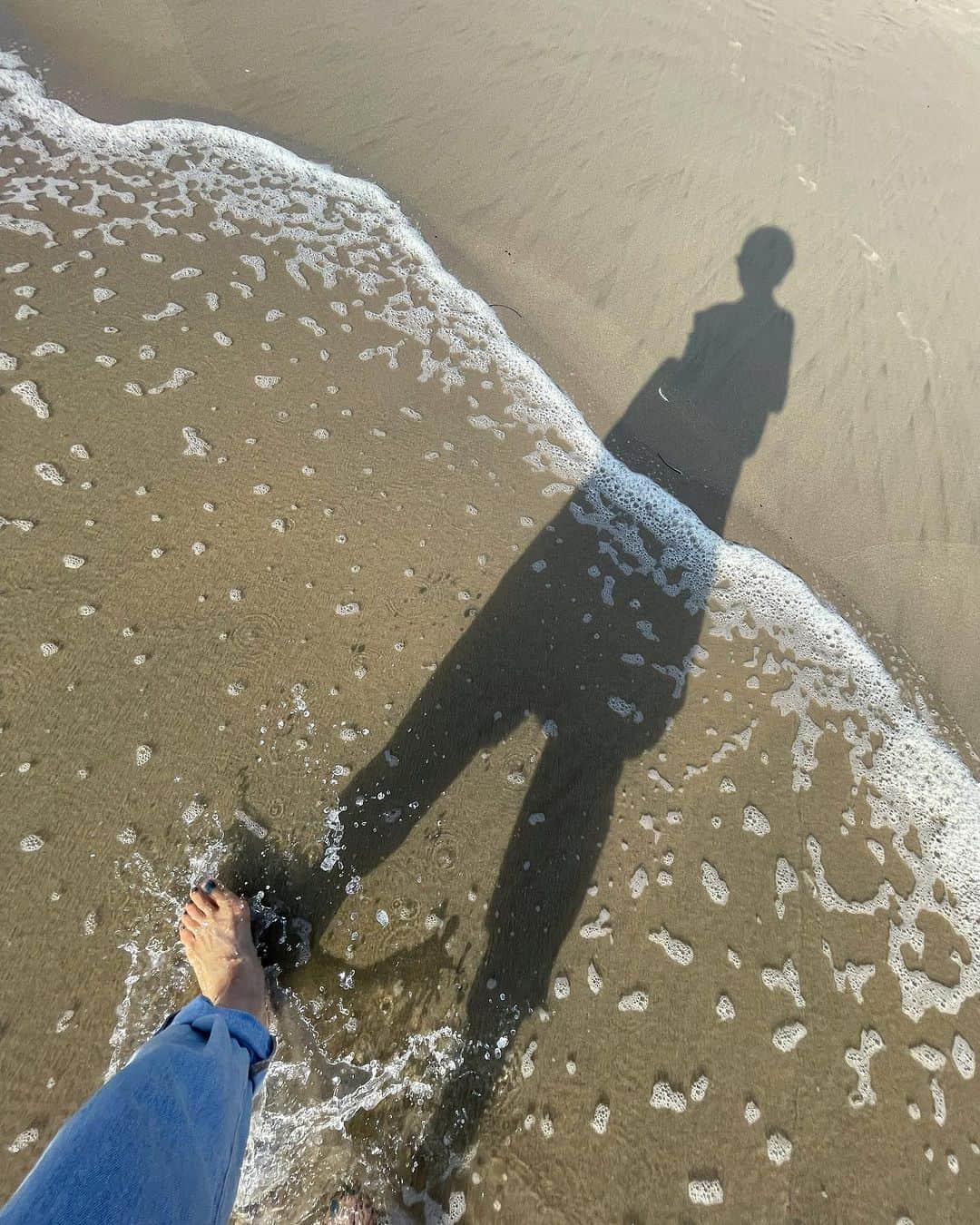 山本浩未さんのインスタグラム写真 - (山本浩未Instagram)「LA🇺🇸 20数年ぶり 盛りだくさん  楽しかったー😆  #久しぶりの海外ロケ #心配してたけど #ちゃんと出来た #楽しかった #usa  #valleyoffire  #lasvegas  #losangeles  #manhattanbeach #banksy  #disneyland」10月12日 8時53分 - hiromicoy