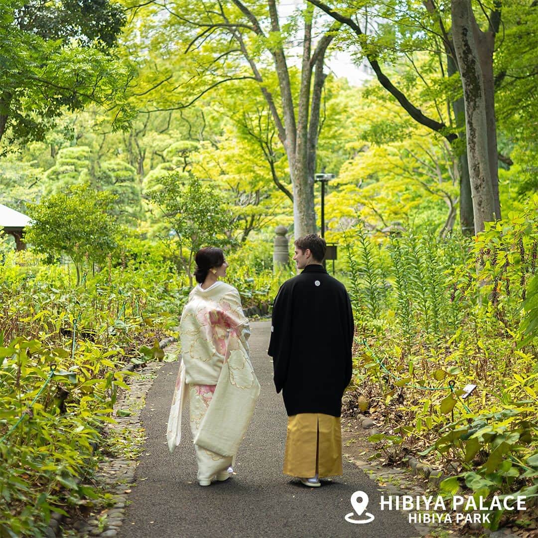 日比谷パレスのインスタグラム：「. HIBIYA × KIMONO 大人ウェディング  空間に合わせ、そして自由に色合わせができる『和装』 日本の伝統美が細部にまで宿る和装を。  特別な門出の一日に 和と洋が融合した庭園、日比谷公園で。  #日比谷パレス #日比谷公園 #和装 #和装結婚式 #和装前撮り  #和装ヘア #和装小物  #和装花嫁  #和装ブーケ  #東京結婚式  #東京結婚式場 #ガーデンウェディング #レストランウェディング #東京フレンチ #式場見学 #式場探し #式場見学レポ #東京駅 #Tokyo #Wedding #weddingdress #ブライダルフェア」