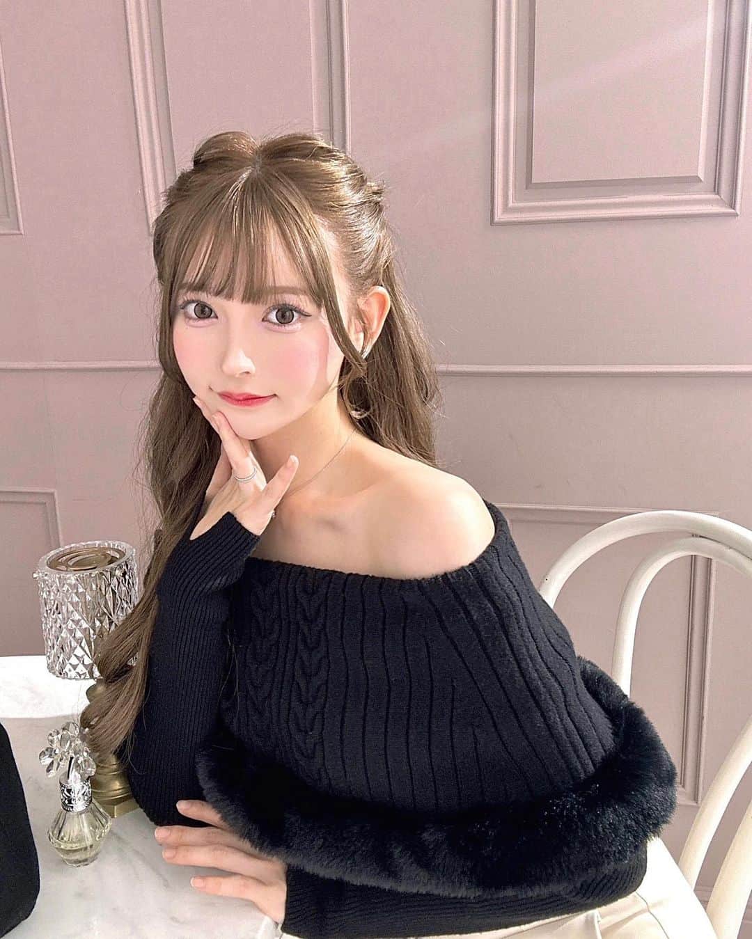 黒崎みさのインスタグラム：「静香さんの投稿見てかわい~って思ってたお洋服着れて嬉しかった🫶🏻 ⁡ #rady #撮影」