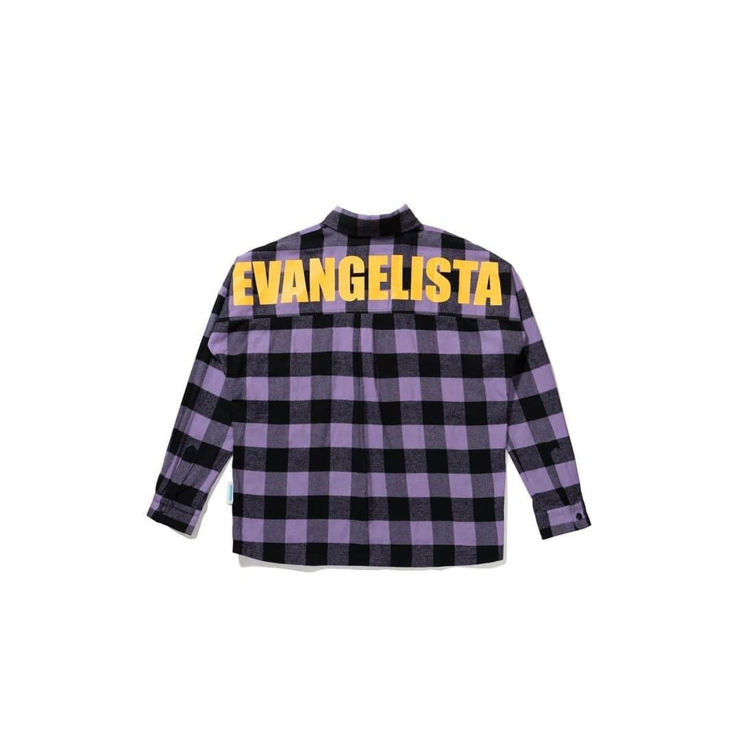 小林 ディスカスのインスタグラム：「EVANGELISTA @evangelista_2021   バックロゴ オーバーサイズネルシャツ: パープル ¥23,100  ターコイズ、ピンクと来て、 何気に好きなのがパープル！！  パープルも何気に欲しいネルシャツってなく、 ならば作ってしまう！！ と言う事で、製作しました。  レイカーズカラーのファッションが、僕は昔から好きで、 この配色のバランスも、 インパイヤーされています！！🏀💜🏀💛🏀  ルーズに着こなして下さい！！🙋🏼‍♂️  #tokyo #japan #fashion #ファッション #fashionista #ファッショニスタ #street #sports #トレーニング #muscle #ストリートファッション #モテコーデ #ランチ #beauty #lifestyle #ライフスタイル #ノージェンダー #ユニセックス #luxury #street #mode #東京 #nogender #gendarlesse」