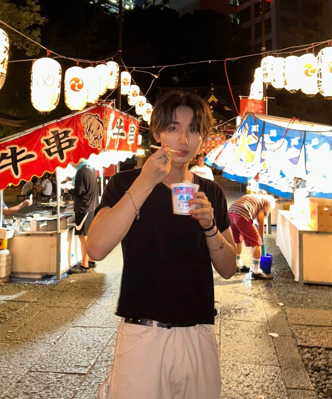 上野裕次郎のインスタグラム：「Let's go to the festival for two: ☺️🏮」