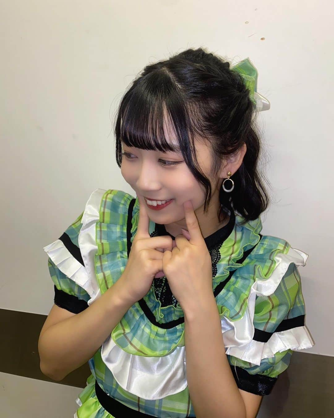 中坂美祐さんのインスタグラム写真 - (中坂美祐Instagram)「💚💚💚  新衣装かわいすぎっ♡ みどりいろなのうれしいね🍀  #アイドル #アイドル衣装 #green」10月12日 19時28分 - nakachan_0611