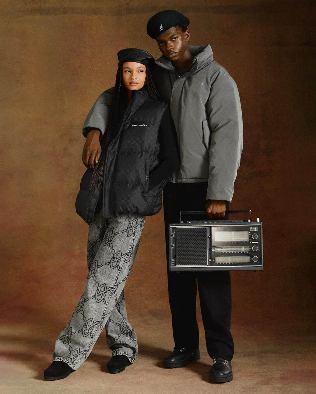 デイリーペーパーのインスタグラム：「A preview into our upcoming Fall/winter ‘23 Holiday collection. Lands globally tomorrow 12PM CET.   Photography: @mylan.rosendaal.studio」