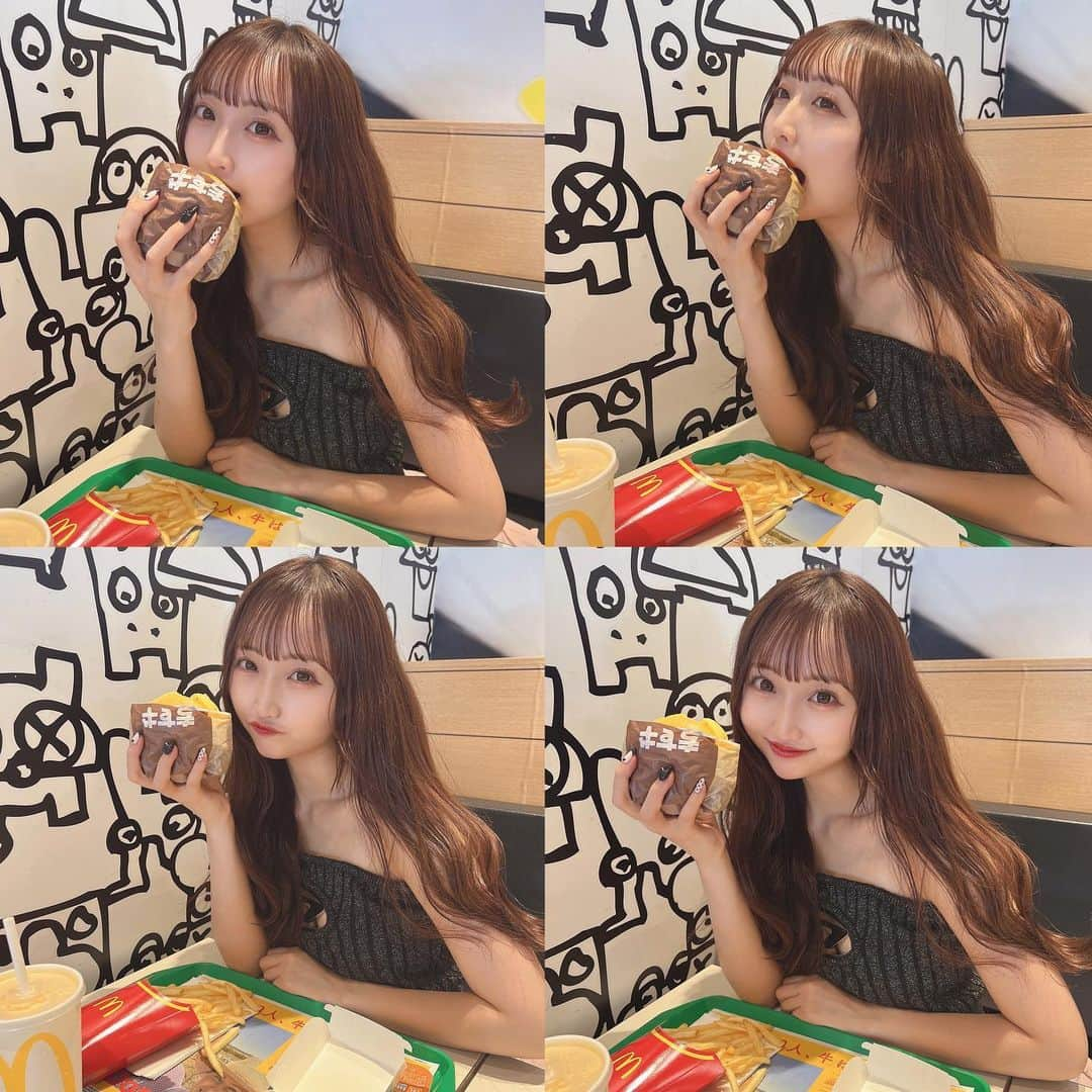 星野麻里愛さんのインスタグラム写真 - (星野麻里愛Instagram)「結構前に食べた月見バーガー🌕 マックでいちばんすき◡̈♥︎  #月見バーガー#マクドナルド」10月12日 19時41分 - maria.pink28