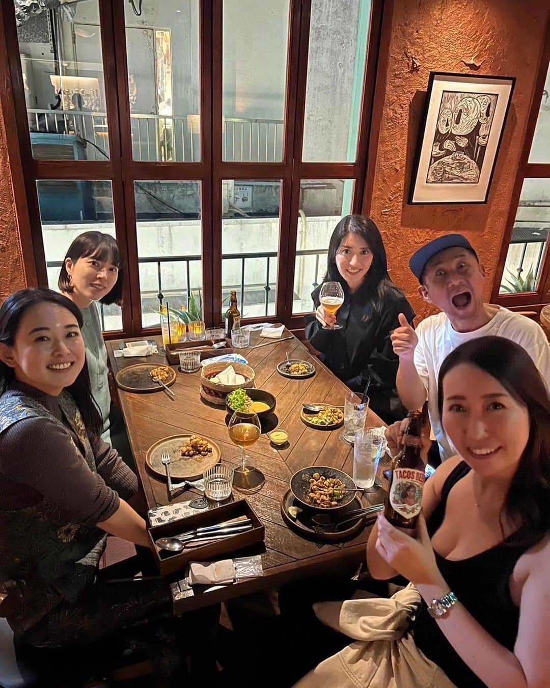 おたこぷーのインスタグラム：「昨夜は、おたこぷー応援団の皆様🤣とディープなメキシコ料理店ルビア渋谷で楽しい楽しいお食事会でございました。 僕の1ヶ月の栄養を全て蓄えました🤣 いつも、みんな本当にありがとです🙋‍♂️ @dr.y.yumi @boku_kohaku MさんとTさん(テキーラの妖精)オルスです。 明日、頑張ってきまーす🙋‍♂️」