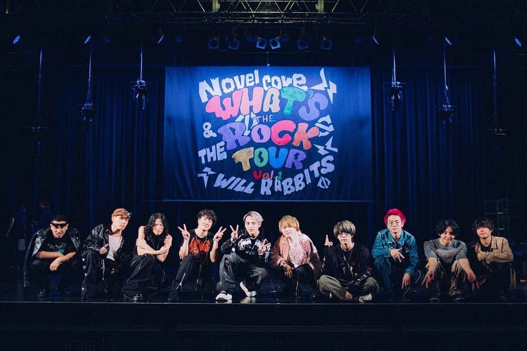 Novelbright（ノーベルブライト）のインスタグラム：「2023.10.11 at Zepp Nagoya 「WHAT'S THE ROCK TOUR vol.1」  観に来てくれてありがとう😊 初のNovel対バン✨ 最高に熱いライブになりました🔥  Photo: @junpeihiyoshi」