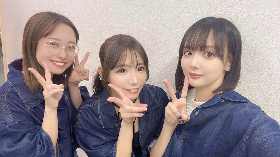 石田亜沙己さんのインスタグラム写真 - (石田亜沙己Instagram)「夕刊フジ杯のときのlittleチーム💇‍♀️✨ 仕事終わりのおかぴー、対局終わりのまるちゃんが駆けつけてくれたよ！ 食事の時は可愛い子のトイメンをGETしました🤣  #little #麻雀 #可愛い #miumiu #おそろい」10月12日 11時31分 - asami_.ishida