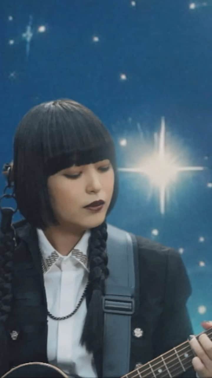 のインスタグラム：「💎　MV公開中　💎 ⁡ ⁡ 新曲「Queen of the Night」 YouTubeにてMV公開中！ ＿＿＿＿＿＿＿＿＿＿＿＿ ⁡ 「Queen of the Night」 Words & Vocals by カノエラナ Arranged by 河合英嗣 ⁡ 「Queen of the Night」Music Video Director 最勝健太郎 Cast カノエラナ ⁡ ⁡ #kanoerana #anime #kanoe #acoustic #guitar  #summer #anime #kanoe #yukata #OP #ティアムーン帝国物語#acoustic #guitar #live #band #anime #アニメ #アニソン」