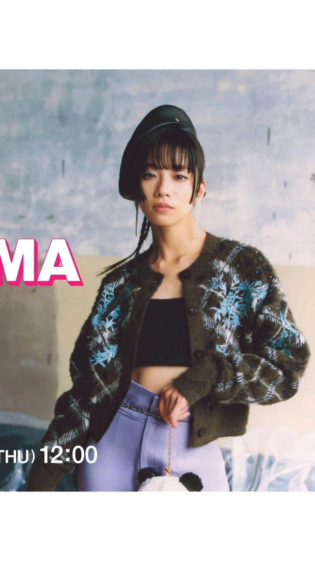 のインスタグラム：「.  - LILY BROWN × KEITA MARUYAMA –  国内デザイナーズブランドとして人気を誇るKEITA MARUYAMAとのコラボレーション第2弾。 今回のコレクションテーマは『FACTORY』。 60年代のカルチャーやアートシーンをけん引してきたアーティストたちの社交の場からインスパイアされたコレクション。 当時のエネルギッシュで華やかなムードと2つのブランドそれぞれのアイデンティティを掛け合わせ、 新たなクリエーションへと昇華させたラインアップが登場。  現在 オンラインサイトにてティザーページ公開中。  ■先行予約開始日：10月19日(木)12:00(正午) ・LILY BROWNオフィシャルオンラインストア ・USAGI ONLINE ・MASH STORE（公式アプリ） ・楽天 ・ZOZO TOWN  ■全国発売日：10 月28日(土) オンラインストアは12：00(正午)より発売 取扱店舗： ・LILY BROWN全国直営店 ・オフィシャルオンラインストア ・USAGI ONLINE ・MASH STORE（公式アプリ） ・楽天 ・zozo ​他  ■EVENT 10月28日(土)の全国発売に先駆け、下記の3会場にて先行発売いたします。 ご来店いただいたお客様には素敵な特典もご用意しております。  【LILY BROWN ルミネエスト新宿店】 場所：LILY BROWN ルミネエスト 新宿店内 期間：10月21日(土)～10月23日(月)　 営業時間： 10月21日(土)11:30～21:00 10月22日(日)10:30～21:00 10月23日(月)11:00～21:00 電話：03₋6457₋8555  【JR名古屋高島屋店】 場所：JR名古屋高島屋 5階 イベントスポット 期間：10月25日(水) ～ 10月31日(火) 営業時間：10:00～20:00 電話：052₋566₋3775（LILY BROWN JR名古屋高島屋店） ※10月20日(金)～10月22日(日)までLILY BROWN JR名古屋高島屋店にて事前予約会を開催いたします。 予約商品は期間中にリミテッドコンセプトストアにてお受け取りいただけます。  【阪急うめだ本店】 場所：阪急うめだ本店 3階 プロモーションスペース31 期間：10月25日(水) ～ 10月31日(火) 営業時間：10:00～20:00 電話：06-6313-7235（LILY BROWN 阪急うめだ本店） ※10月20日(金)～10月22日(日)までLILY BROWN 阪急うめだ本店にて事前予約会を開催いたします。 予約商品は期間中にリミテッドコンセプトストアにてお受け取りいただけます。  詳細はプロフィール欄URL ニュースページをご覧ください。  #LILYBROWN #リリーブラウン #KEITAMARUYAMA　#ケイタマルヤマ #vintage #vintagefeature #vintagefeaturedress #コラボレーション」