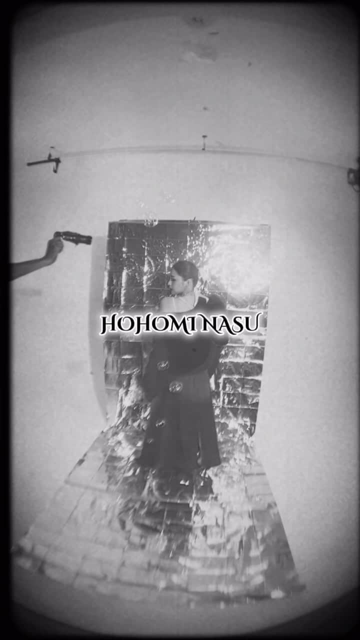 スパイラルガールのインスタグラム：「『OUTER LOOK feat. HOHOMI NASU』 coming 10/20(fri) ____________________________________ ⁡ “令和の天使”と呼ばれるビジュアルで SNSを中心に爆発的人気を誇る 『那須ほほみ』 @nasu_hohomi が AWシーズンルックに登場💭 ⁡ お待たせしました！第2弾公開日決定🔍🖤 ニットの次は寒い冬にかかせないアウターを 5コーデトータルコーディネートでご紹介。 公開をお楽しみに！ ____________________________________ ⁡ プロフィール(@spiralgirl_official)のURLからチェック #SPIRALGIRL #スパイラルガール @spiralgirl_official」