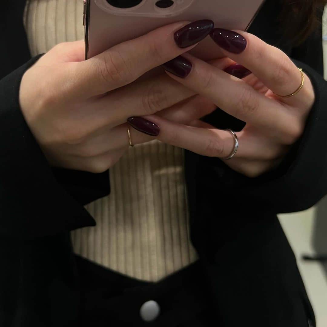 のインスタグラム：「. purple Bordeaux 🟣🔴」