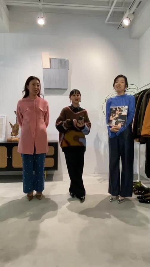 otona MUSEのインスタグラム：「【アメリコラボLIVE】  これからの時期に活躍しそうなニットやコート、アウターなど秋冬新作をたくさん着回しでご紹介しています。どれも軽くてかわいいので本当に迷います❤️ そして、10/13-10/17はアメリのオンラインストア限定のアウターフェアも開催！なんと抽選でアウターがあたるプレゼント企画も😍 アーカイブも是非ご覧くださいね。  #アメリ #アメリヴィンテージ  #amerivintage  @amerivintage  AMERI黒石さん 152cm PRはるかさん 165cm 編集加藤166cm」