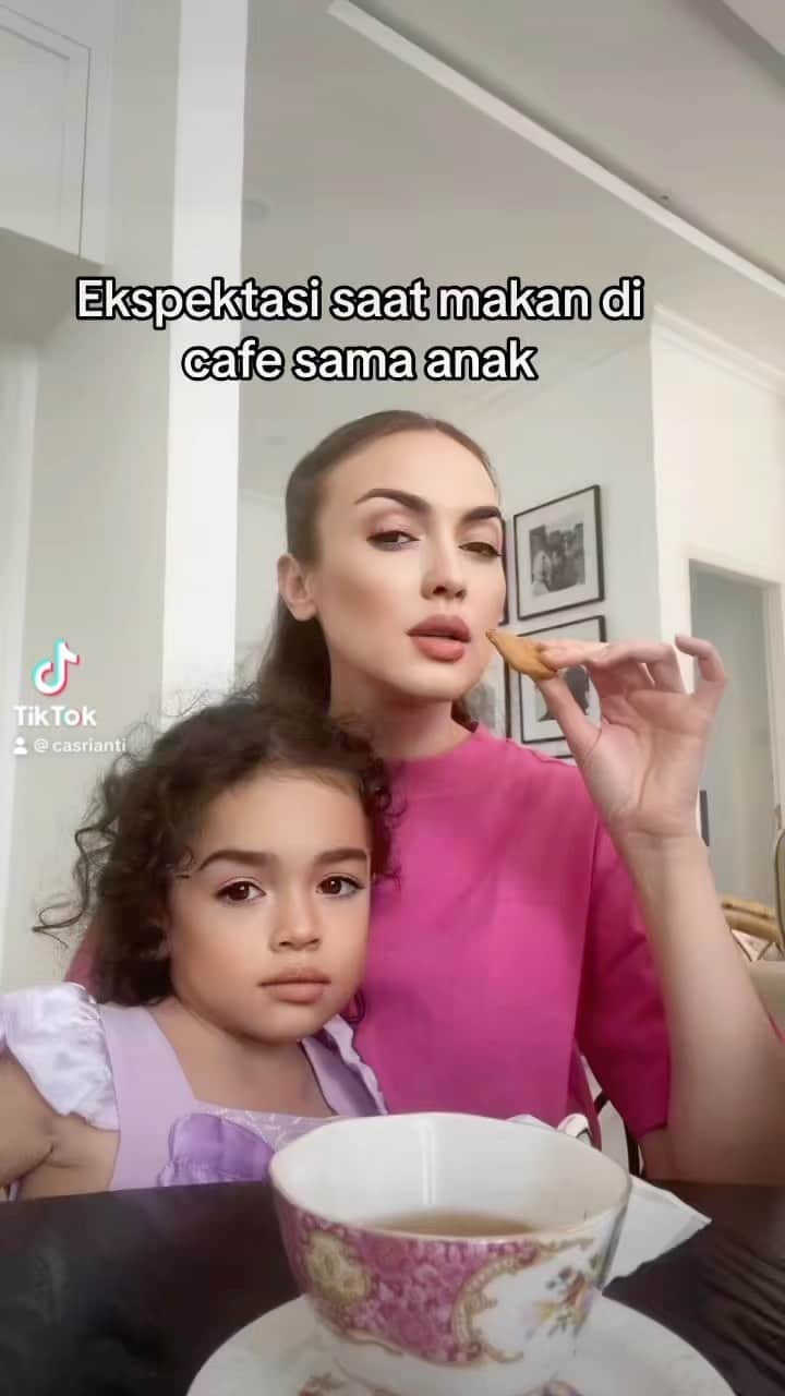 Rianti Cartwrightのインスタグラム：「Gimana nih mums? #emakemak」