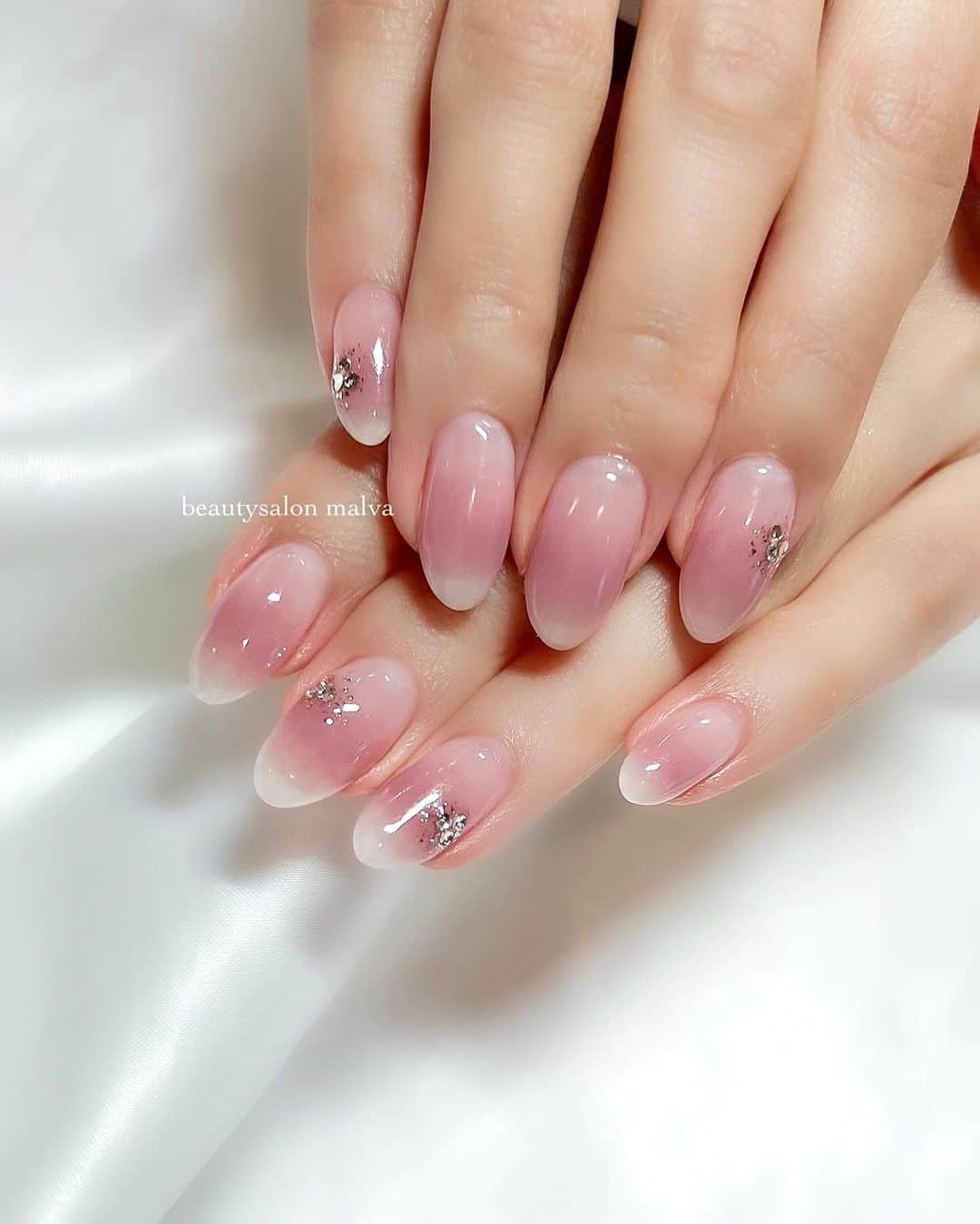 nailsalon malva（ネイルサロンマルヴァ）のインスタグラム