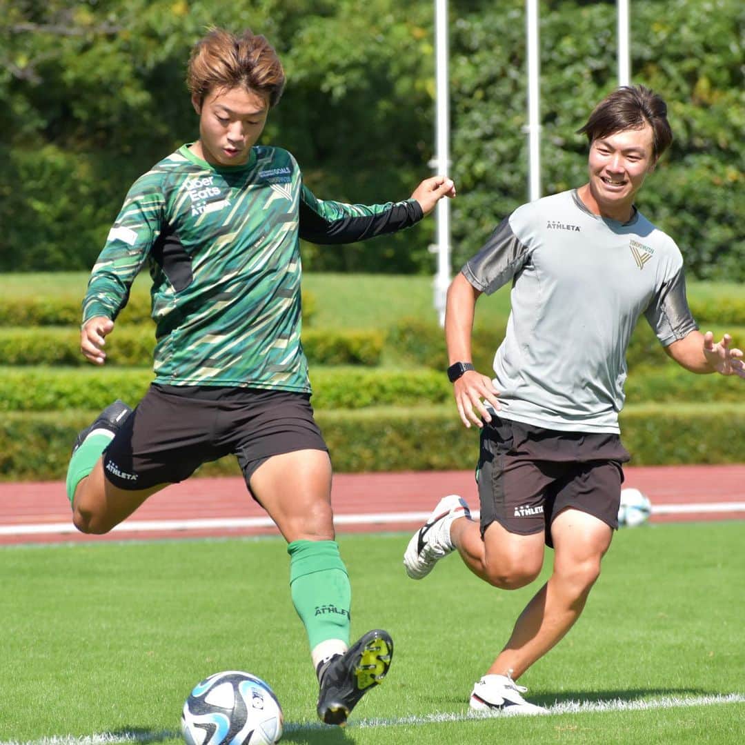 のインスタグラム：「Training Session !!! Hard Work !!!  Next Home Match !!! 🗓️10/22（日）14:00 K.O 🆚ジェフユナイテッド千葉 🏟️味の素スタジアム  #tokyo #verdy #tokyoverdy」