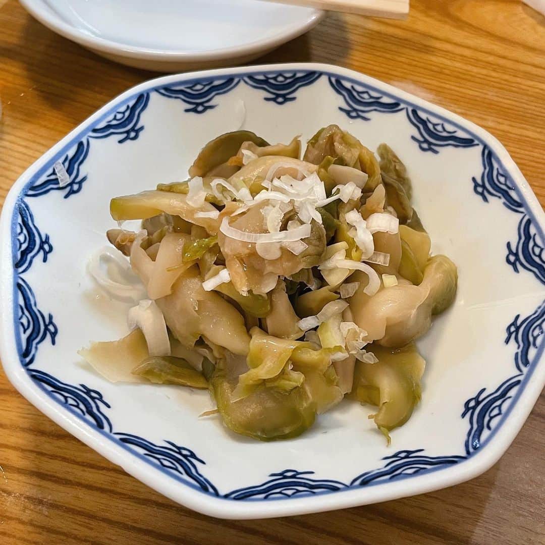 佐分利眞由奈さんのインスタグラム写真 - (佐分利眞由奈Instagram)「˗ˏˋ 📍餃子の王さまˎˊ˗  ʚ王さまの餃子ɞ（一つ目の餃子） 細かく刻まれた野菜の餡が さっぱりしててパクパクいけちゃう🤤  他にも肉餃子、チャーハン、ザーサイ いただきました🫶  町中華餃子よすぎる…🤤  #餃子の王さま #餃子  #町中華」10月12日 20時16分 - mayuna_saburi