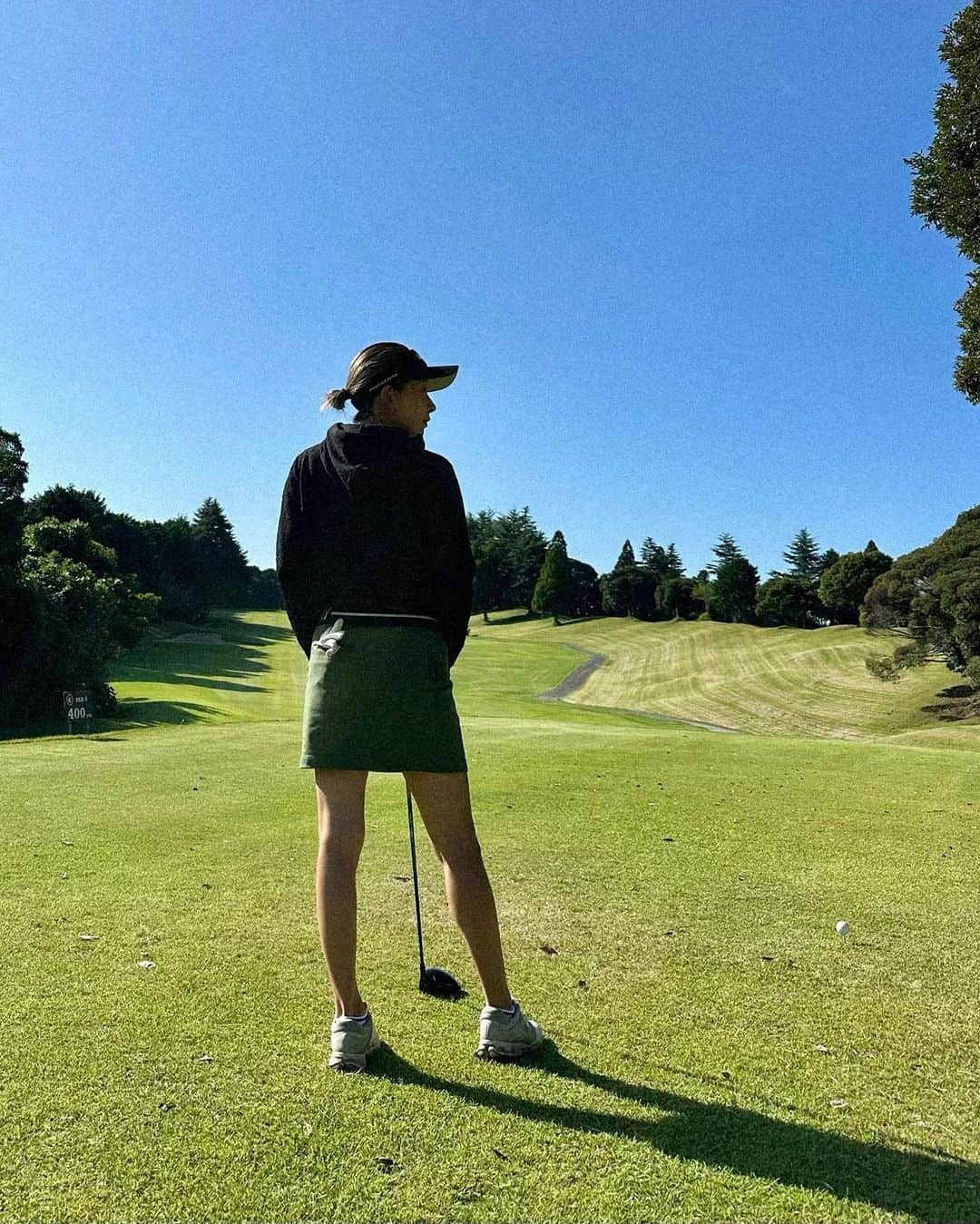 藤田美里のインスタグラム：「. . 🖤💚  #golf #golfer #ゴルフ #ゴルフ女子」