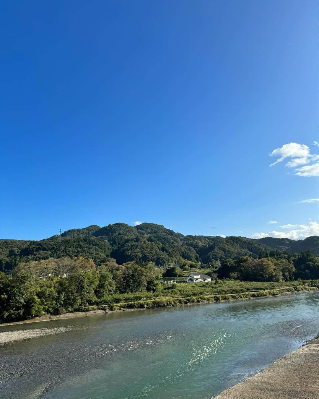 梅山恋和さんのインスタグラム写真 - (梅山恋和Instagram)「︎☺︎  お仕事で初の長野県〜  流れ星見れました！ 願い事したよ〜🌟  .  .  #長野#景色#夜景#山#流れ星#撮影」10月12日 15時45分 - cocona_umeyama