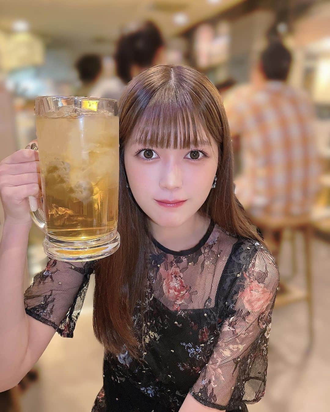 渚カオリのインスタグラム：「お酒全然飲めない日もありますよね」