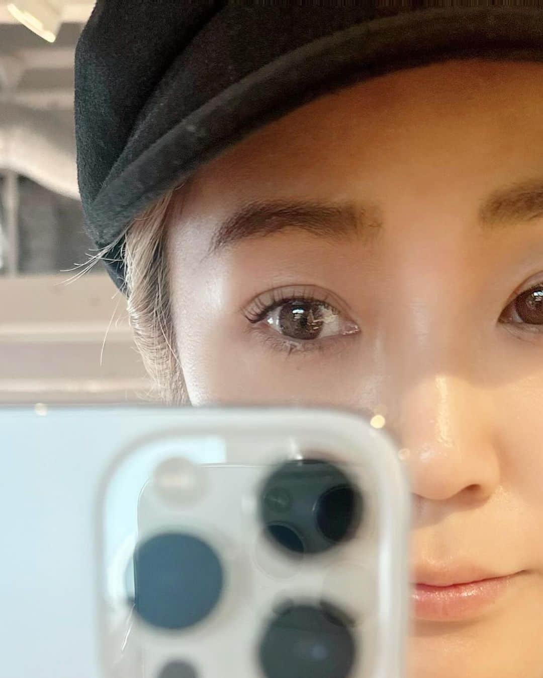 星読みプリンセス・エリ様さんのインスタグラム写真 - (星読みプリンセス・エリ様Instagram)「今月も銀座にあるまつ毛サロン・eyelash salon RACOTAへ♡ ⁡ ⁡ RACOTAのグローラッシュリフトは、 まつ毛美容液をまつ毛に入れ込みながらパーマをかけて行くからまつ毛のダメージも少ないの👁✨ ⁡ 2枚目は直後ですっぴんなんだけど、まつ毛が上がってるとマスカラ塗らなくても目がぱっちり♡ ⁡ 店内静かで落ち着ける空間なので、いつも施術中爆睡してるのは内緒🤫 ⁡ ⁡ #PR @eyelashsalon #growlashift #グローラッシュリフト #マツパ  #まつ毛パーマ #ラコタ #ラッシュリフト #銀座」10月12日 20時15分 - eri.princessmind