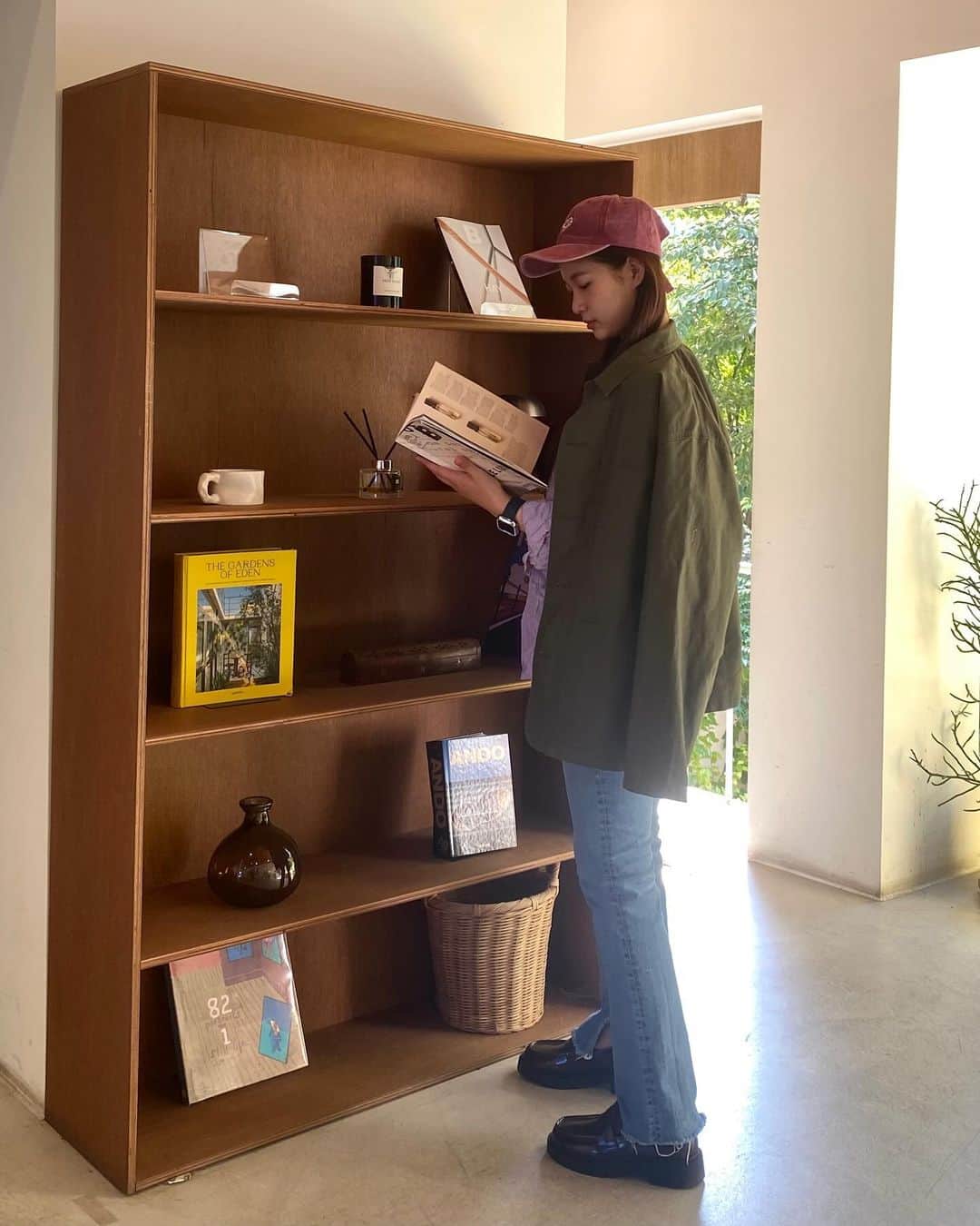 キムヘリムのインスタグラム：「📖☕️🌿」