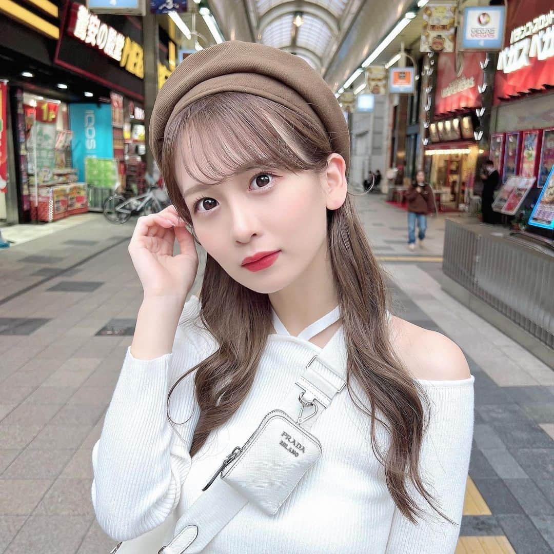 中川珠里のインスタグラム：「秋はベレー帽かわいいよねん！🍁   #北海道  #shein」
