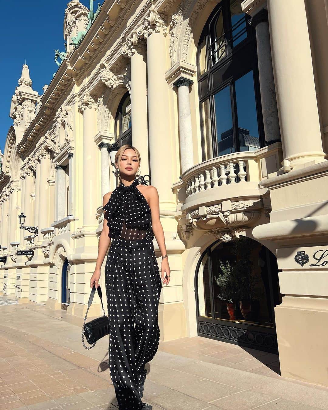 リリーマイマックさんのインスタグラム写真 - (リリーマイマックInstagram)「In Monte Carlo dressed in @carlazampatti 🖤」10月12日 17時32分 - lilymaymac