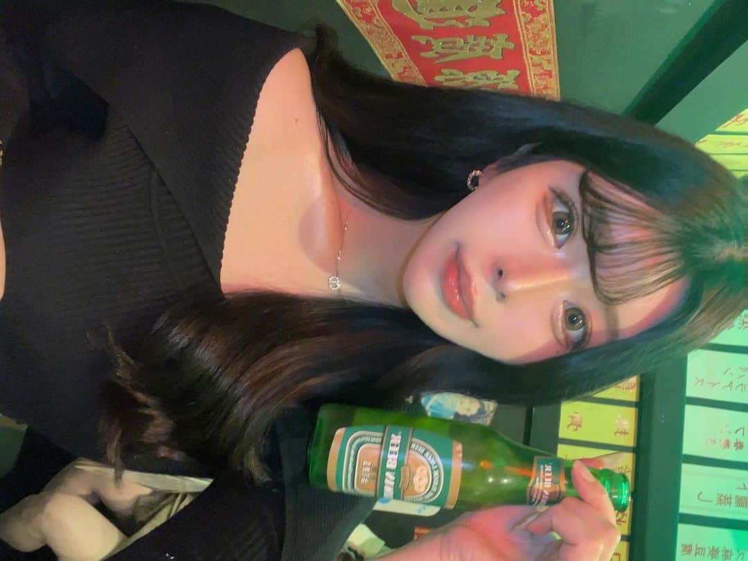 一条ラムのインスタグラム：「. . ブルベ冬オンニャ🙆🏻‍♀️♥️黒しか似合わん🥹 . . #self #韓国 #韓国コスメ #ブルベ #ブルベ冬 #follow #followforfollowback」
