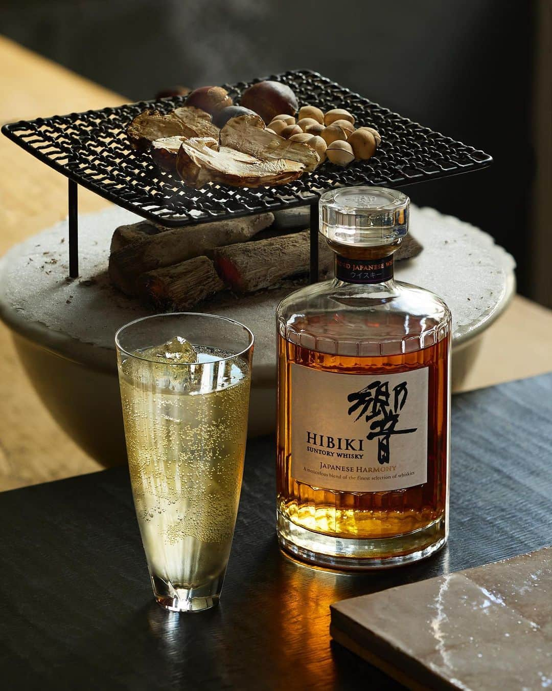 響 | SUNTORY WHISKY HIBIKIさんのインスタグラム写真 - (響 | SUNTORY WHISKY HIBIKIInstagram)「. HIBIKI TIME ~二十四節気・寒露~  炭のはぜる音が心地よく響いて。 Cherish the pleasant sound of crackling hot charcoal.  #hibiki #響 #hibiki_time #二十四節気 #24seasons #寒露 #kanro #withnature #実りの秋 #autumn #harvestseason #七輪 #炭火#hibiki_with_soda #ハイボール #highball」10月12日 17時59分 - suntorywhisky_hibiki