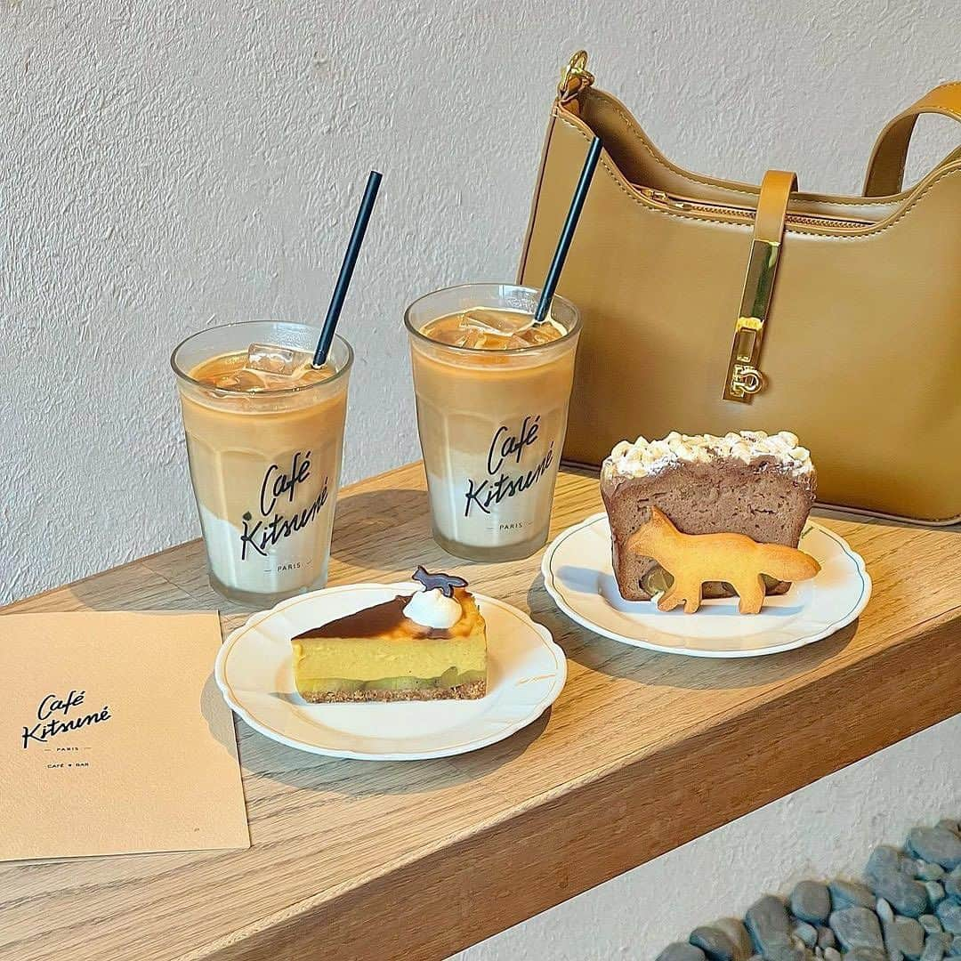 Café Kitsuné Parisのインスタグラム：「Have you had a taste of our Japanese delightful "Autumn Menu" yet? Indulge in the flavors of the season with our Baked Maron Cake and Sweet Potato Flan at #CafeKitsuneAoyama 🍂🍰  - 👉 Café Kitsuné Aoyama 3-17-1 MinamiAoyama, Minato-ku Monday-Sunday: 10am - 7pm」