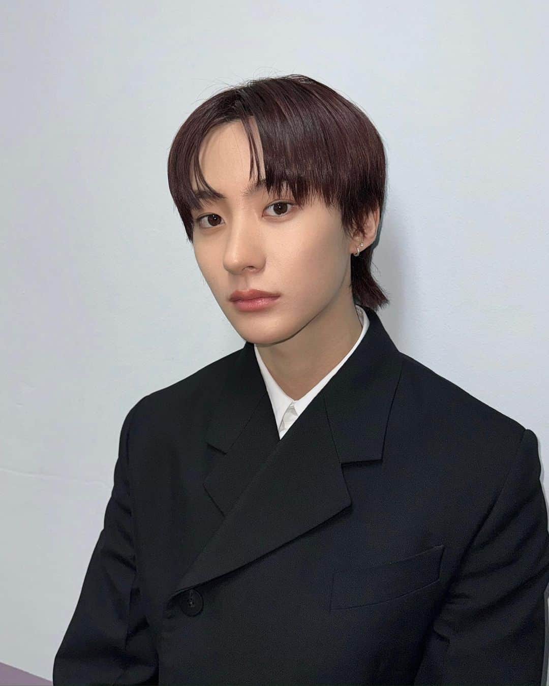 RIIZEさんのインスタグラム写真 - (RIIZEInstagram)「black suits for #2023TMA   #RIIZE #라이즈 #RISEandREALIZE #TMA #더팩트뮤직어워즈」10月12日 18時07分 - riize_official