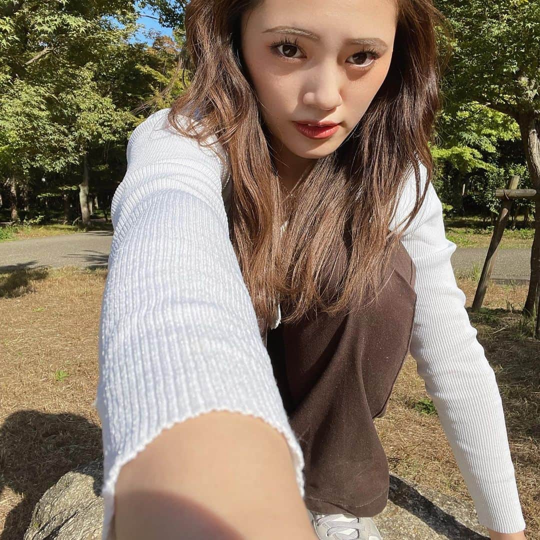 RUNA（竹田瑠奈）さんのインスタグラム写真 - (RUNA（竹田瑠奈）Instagram)「U・x・U🐩 公園でおにぎり食べた日🍙  (最後の動画)写真撮った後の切り替えやばすぎwwwみんなこんなんやんな♡笑」10月12日 18時14分 - runacccc