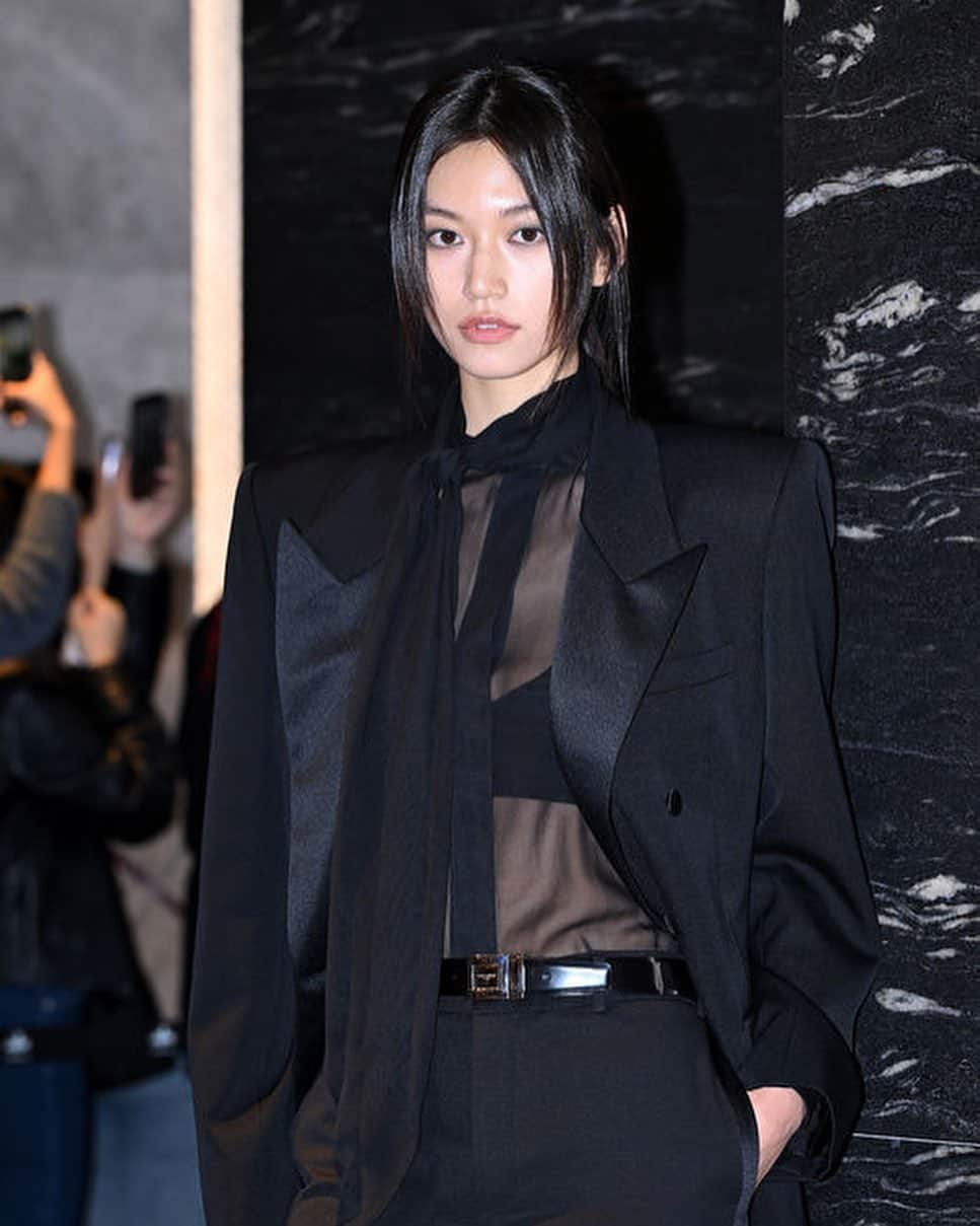 キム・ドヨンのインスタグラム：「Doyeon at YSL Men Store Opening Event🖤」